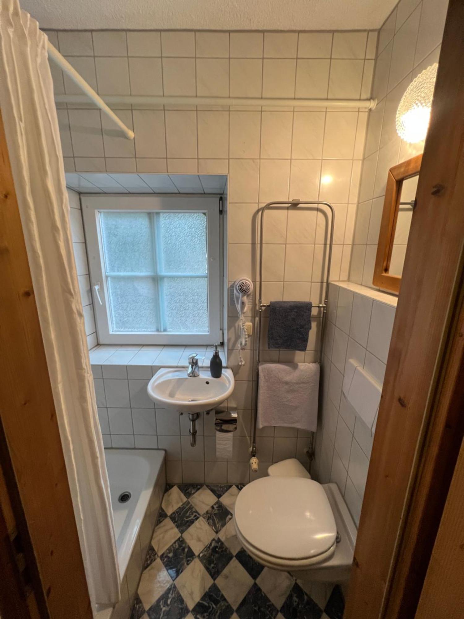 Gasthaus Zur Post Waal Bagian luar foto
